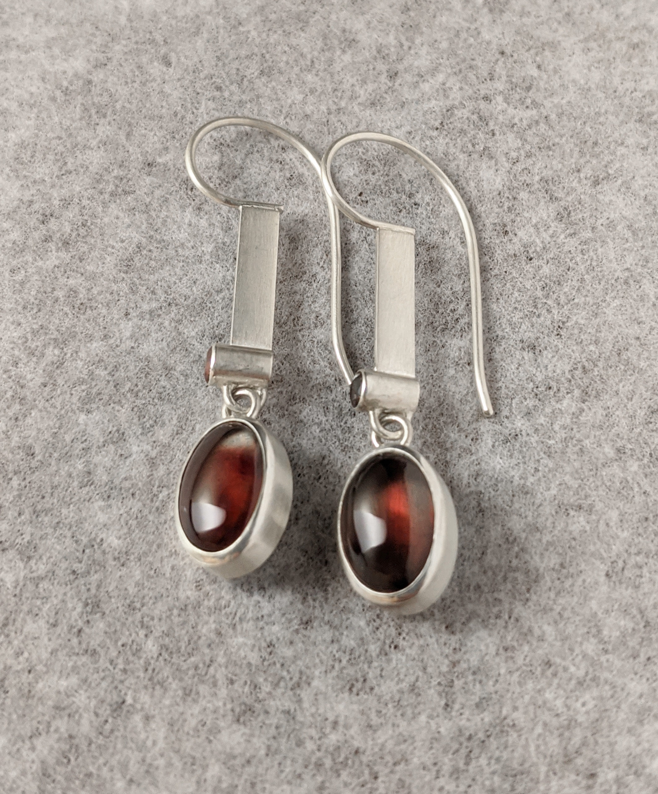 Red and Green Oregon Sunstone Slender Bar Drop Earrings in Silver